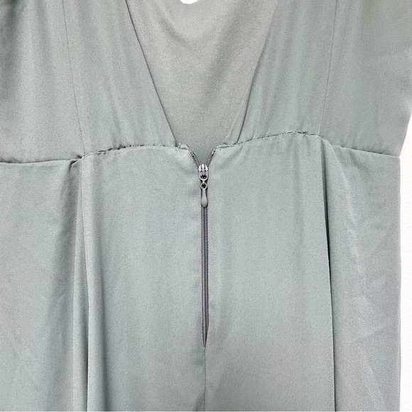 Show Me Your Mumu Jenn Maxi Dress Silver Sage Crisp - Picture 6 of 9